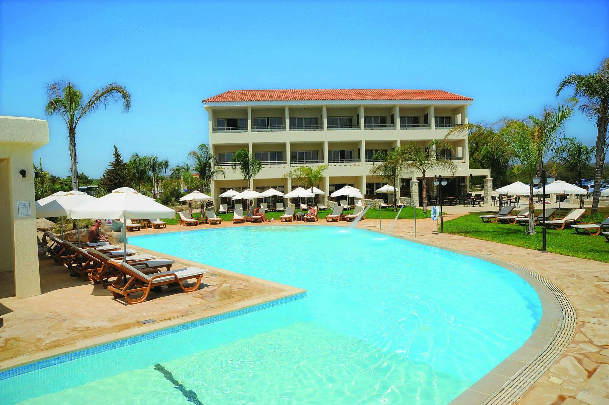 Hotel Olympic Bay Adults Only Ayia Napa Esterno foto